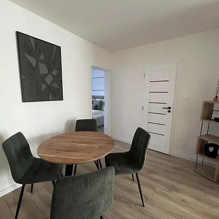 Lýra Apartmán *